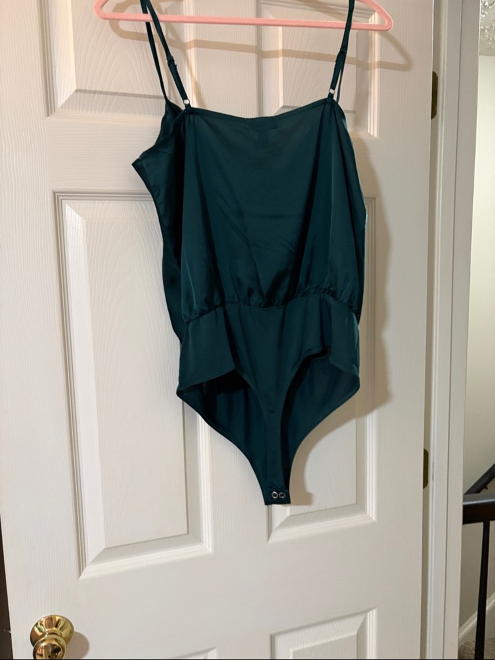Nine West Teal Satin Cowl Neck Top large NWT - Picture 5 of 7